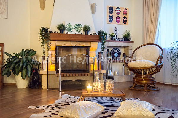 Квартира 4-комн., 185.3 м²