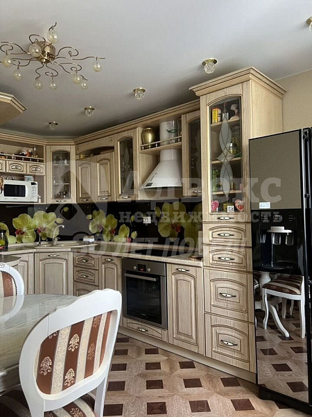 Квартира 3-комн., 89.9 м²