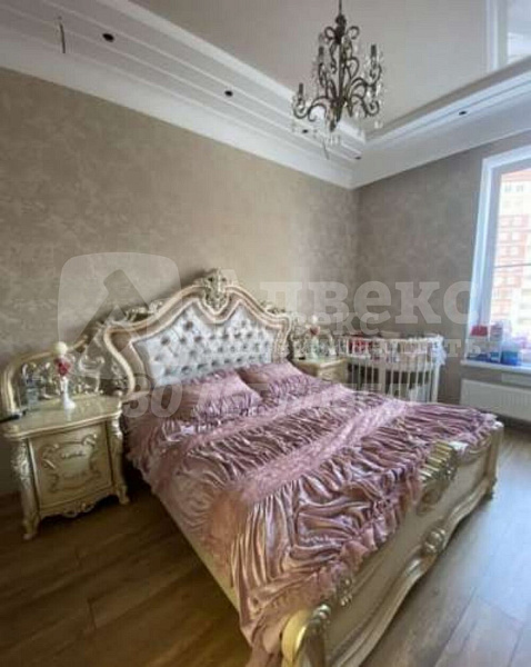 Квартира 3-комн., 93.7 м²