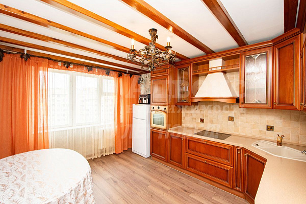 2-к квартира, 72 кв.м.