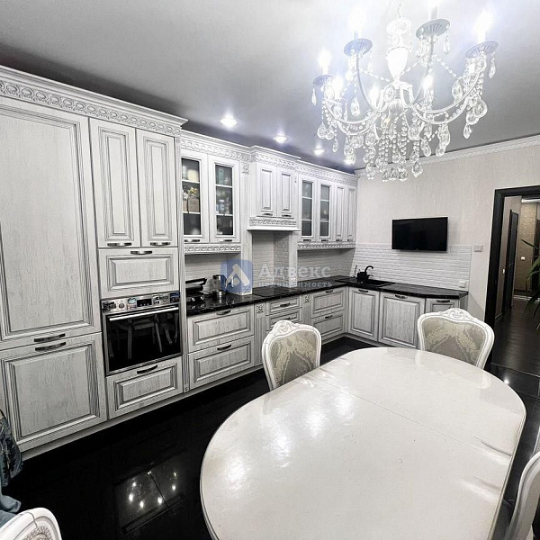 3-к квартира, 106 кв.м. 3-к квартира, 106 кв.м.