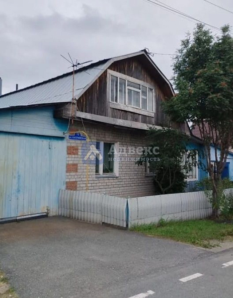 Дом 251.3 м²