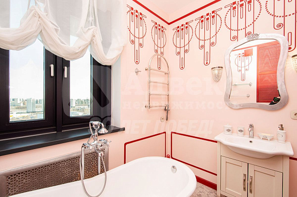 Квартира 2-комн., 90.6 м²