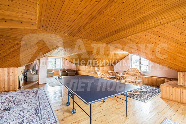 Дом, 651.8 кв.м.