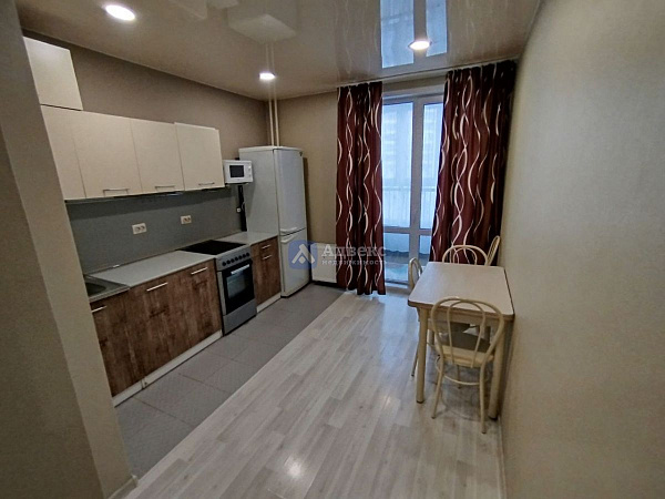 Квартира 1-комн., 37 м²