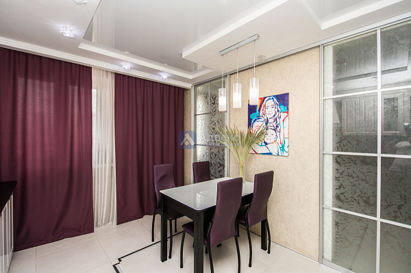 Квартира 3-комн., 83.4 м² Квартира 3-комн., 83.4 м²