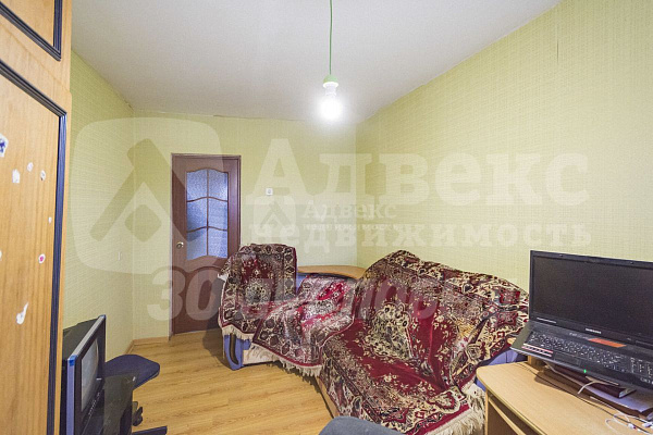 Квартира 4-комн., 90 м²