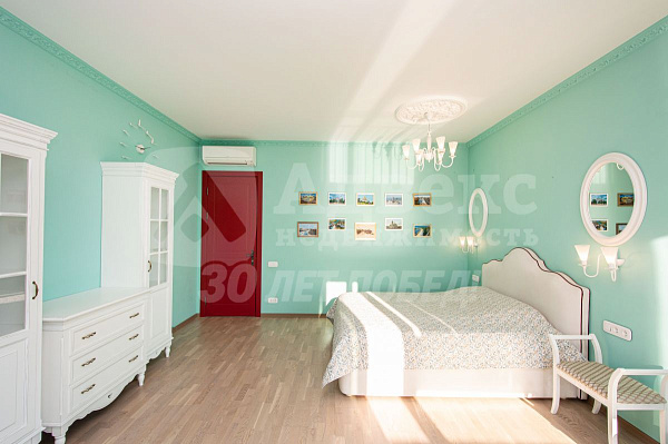 Квартира 2-комн., 90.6 м²