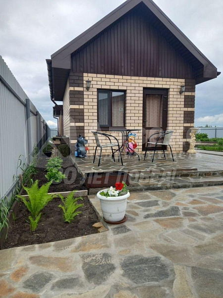 Коттедж 200 м²