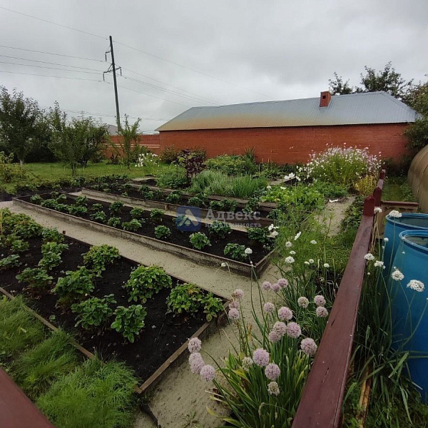 Коттедж 240 м²