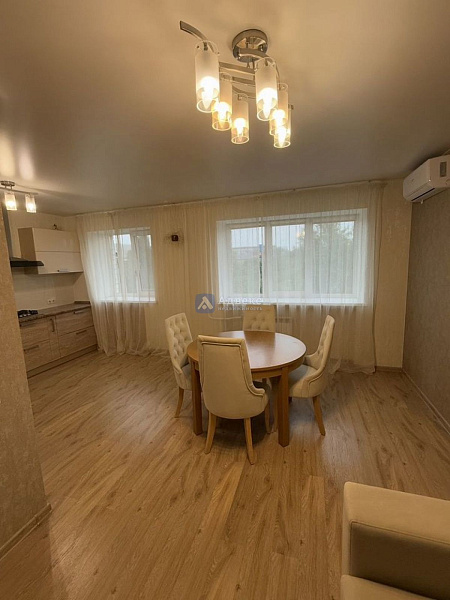 Квартира 3-комн., 72 м²