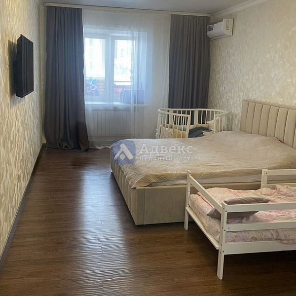 Квартира 2-комн., 77.6 м²