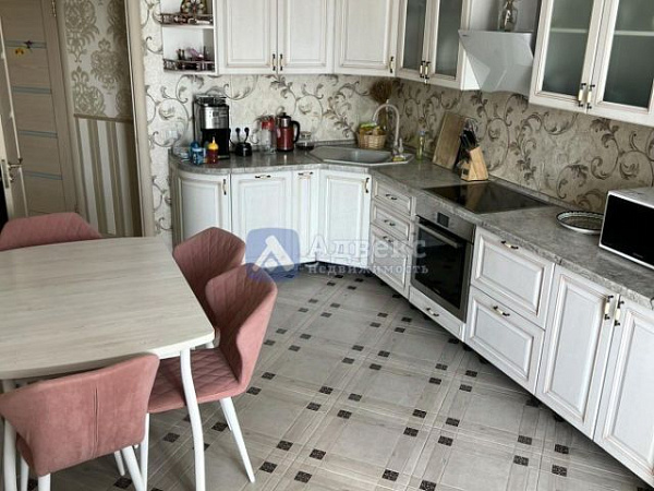 Квартира 2-комн., 81.7 м²