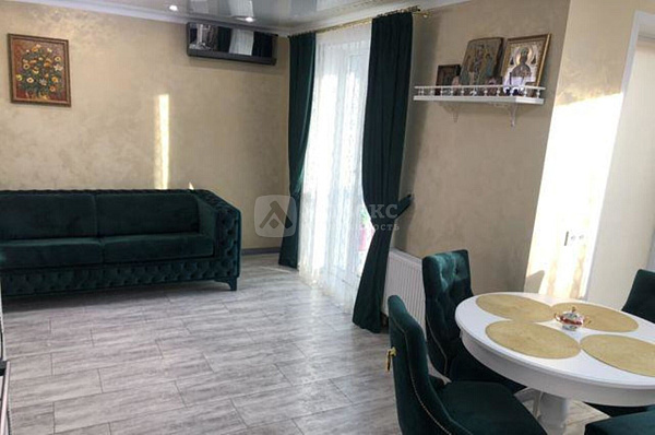 Квартира 3-комн., 76 м²