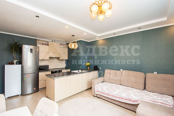 Квартира 3-комн., 77 м²