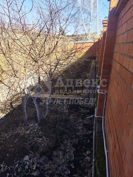 Коттедж 347.9 м²