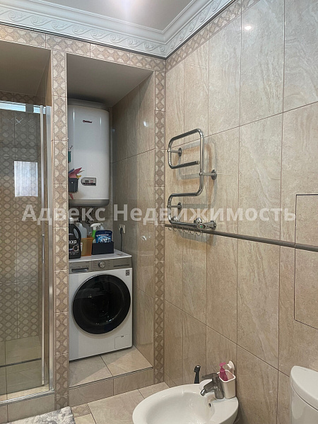 Квартира 3-комн., 125 м²