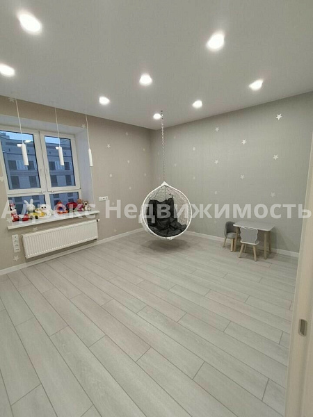 Квартира 3-комн., 120 м²