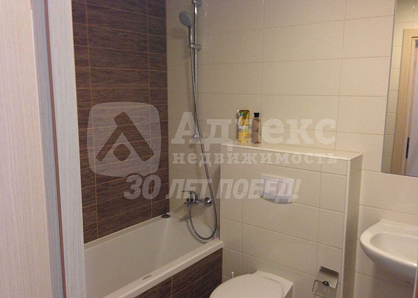 Квартира 3-комн., 75 м²