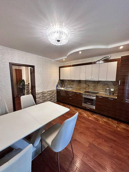 3-к квартира, 115 кв.м. 3-к квартира, 115 кв.м.