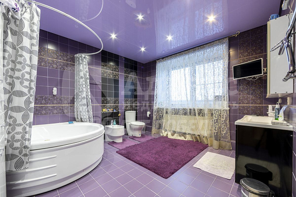 5-к квартира, 204 кв.м.