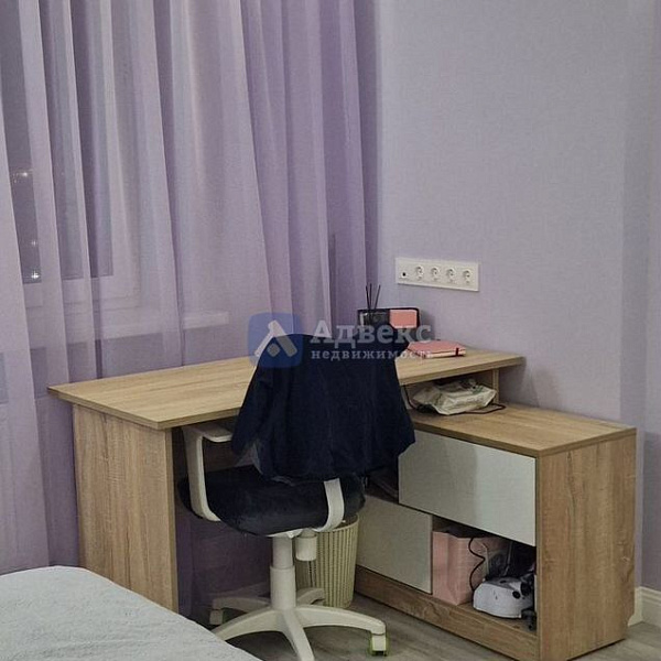 Квартира 4-комн., 128 м²