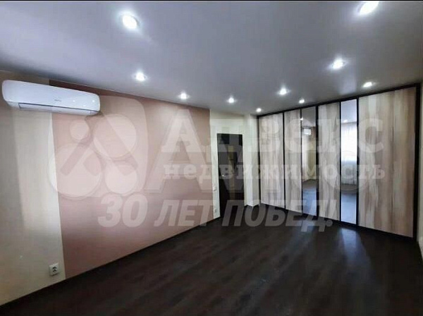 Квартира 1-комн., 42.2 м²