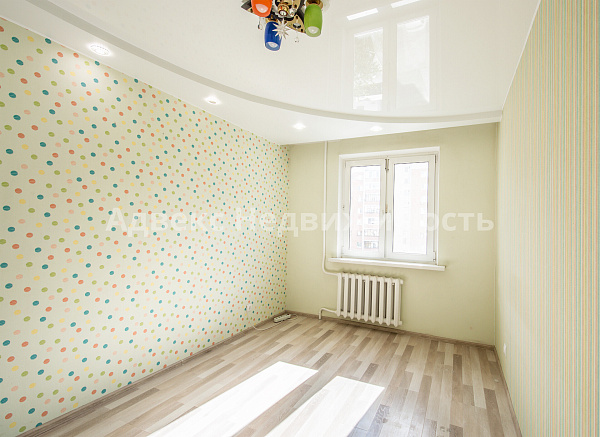 Квартира 3-комн., 62 м²