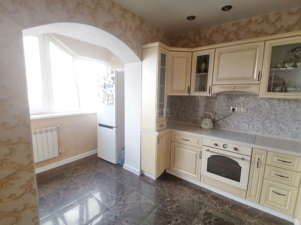 Квартира 3-комн., 145.1 м²