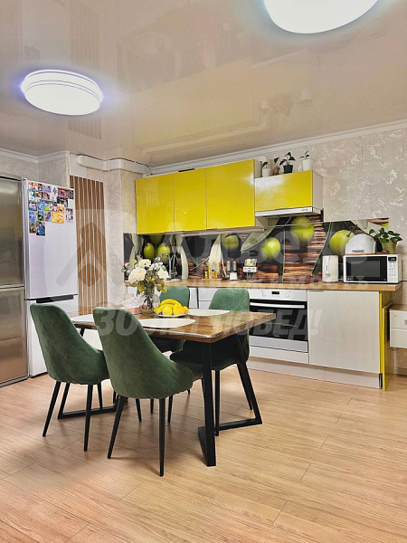 Квартира 2-комн., 76.8 м²