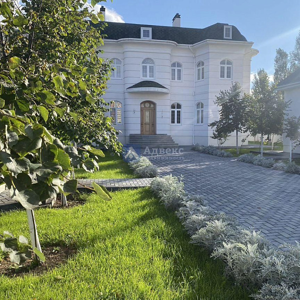 Коттедж 410 м²