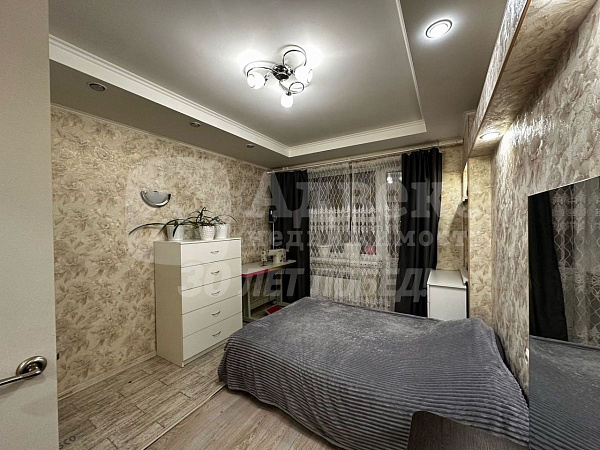 Квартира 3-комн., 65.2 м²