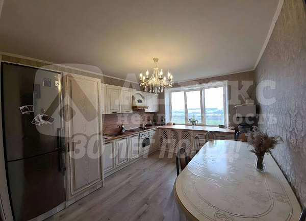 Квартира 3-комн., 91.5 м²