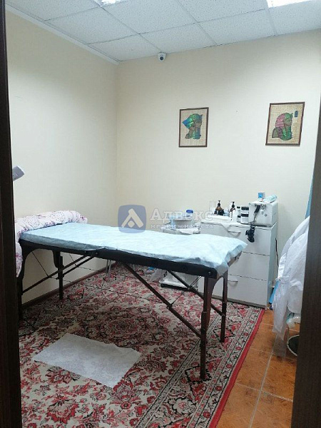 Офисные помещения 100.6 м² Офисные помещения 100.6 м²