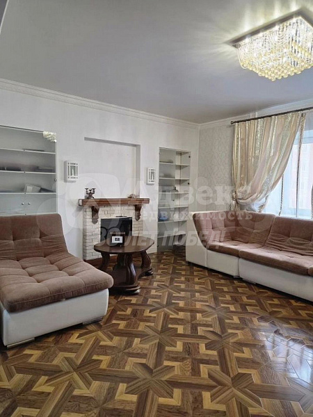 2-к квартира, 80 кв.м.