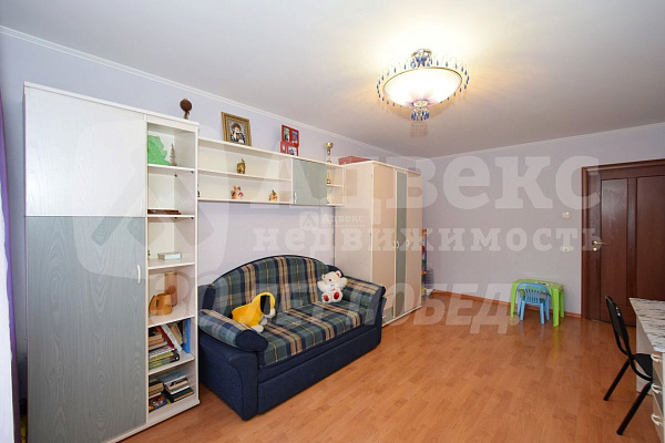 Квартира 3-комн., 91 м²