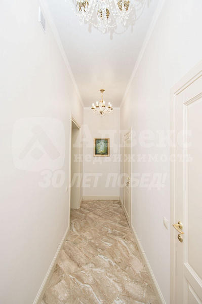 Дом, 410 кв.м.