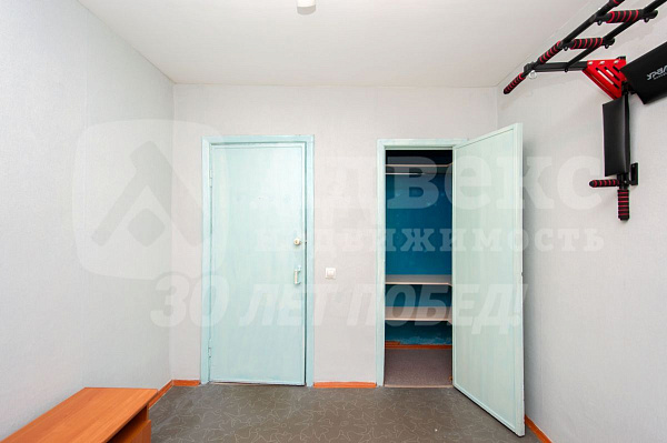 Квартира 3-комн., 55 м²