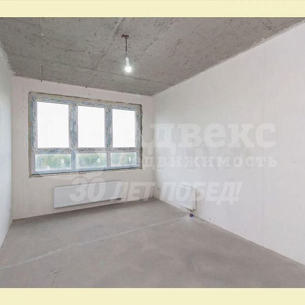 Квартира 3-комн., 90 м²