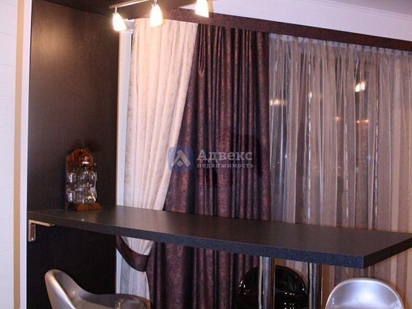 Квартира 3-комн., 100 м² Квартира 3-комн., 100 м²