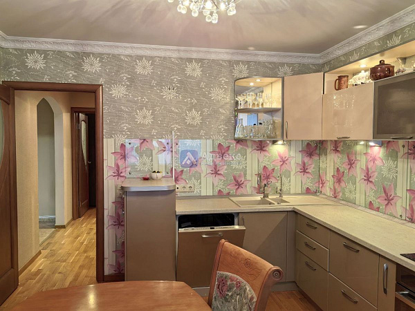 Квартира 2-комн., 67.2 м²