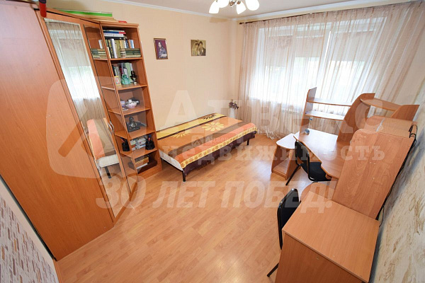 Квартира 3-комн., 91 м²