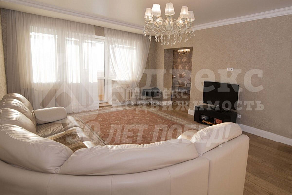 Квартира 3-комн., 105.4 м²