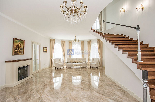 Коттедж 410 м²