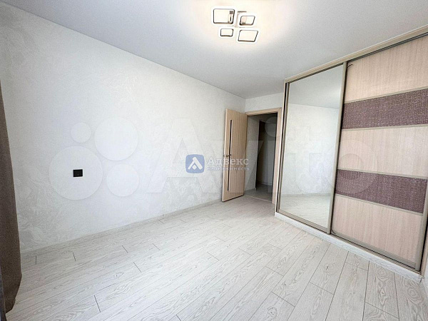 Квартира 3-комн., 63.7 м² Квартира 3-комн., 63.7 м²