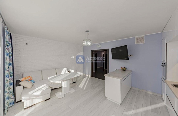 Квартира 3-комн., 90.9 м² Квартира 3-комн., 90.9 м²