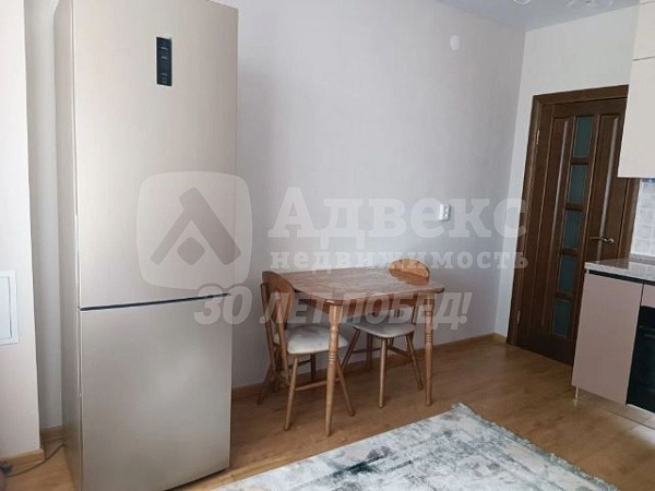 2-к квартира, 76 кв.м.