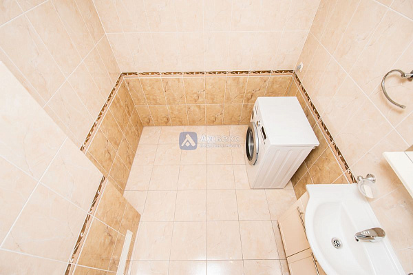 Квартира 3-комн., 107.7 м²