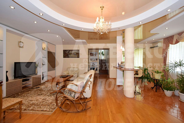 Дом, 263.6 кв.м.