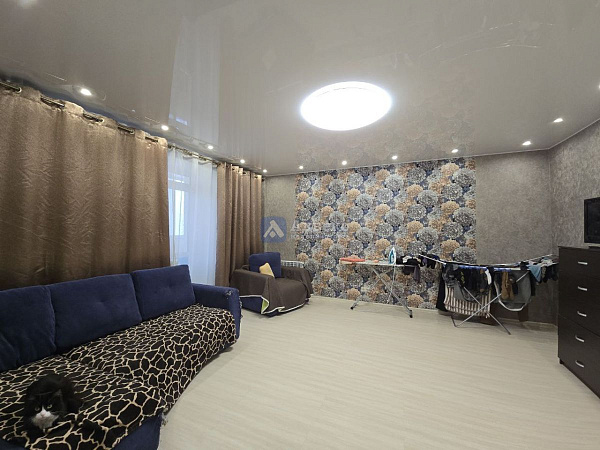 Квартира 3-комн., 111 м²